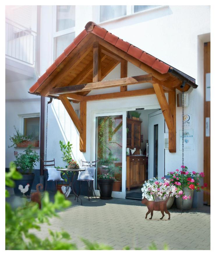 Landhaus-Apartments Wattenheim Exteriör bild
